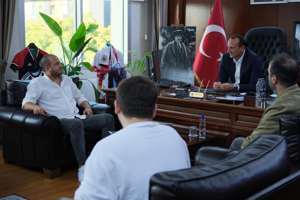 Çiftlikköy Belediye’den Basketbol da yeni sezon için güçlü bir kadro