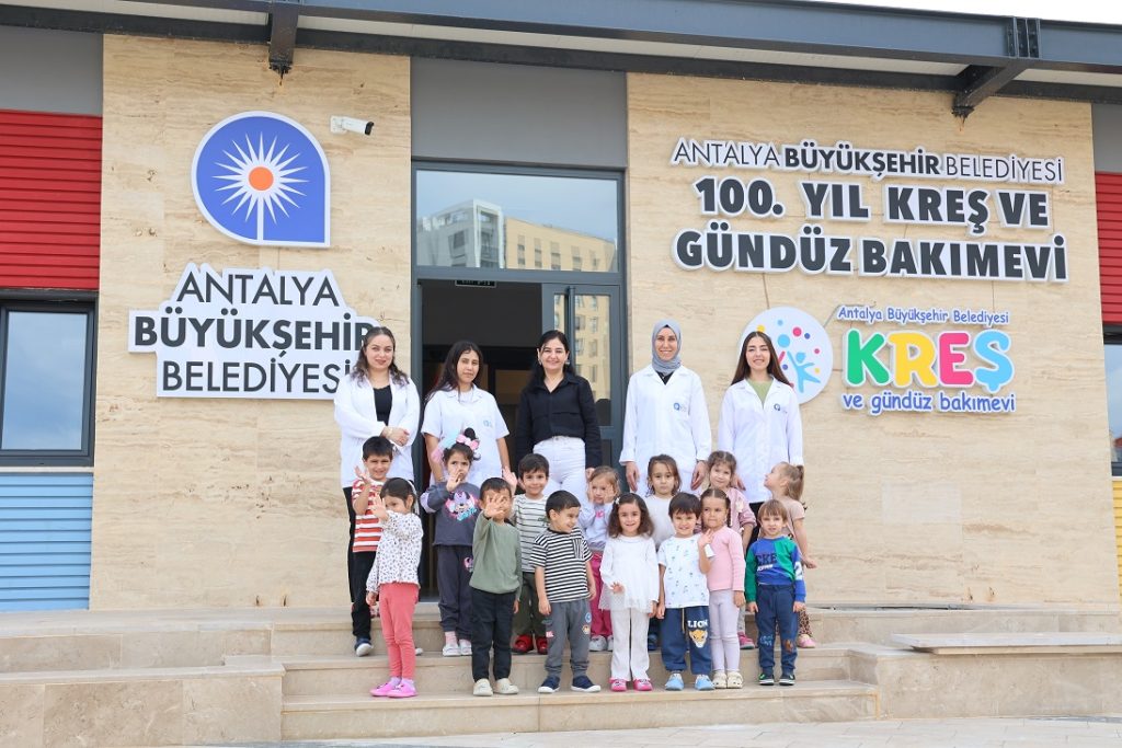 ANTALYA DA BÖLGE’NİN İHTİYACIYDI KREŞLER