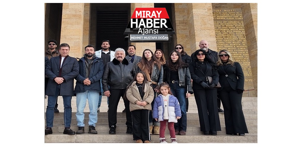 ÇATLI” Filminin Oyuncu Ve Teknik Ekibi,Gazi Mustafa Kemal Atatürk’ün Huzurunda Saygı Duruşunda Bulundu.