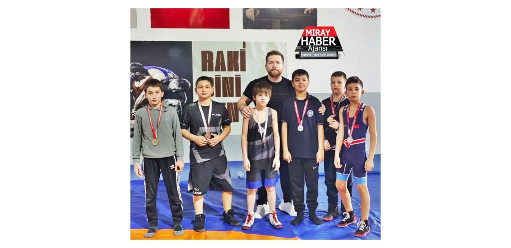 Yalova Okul Sporları İl Turnuvası’nda önemli bir başarıya imza attı.