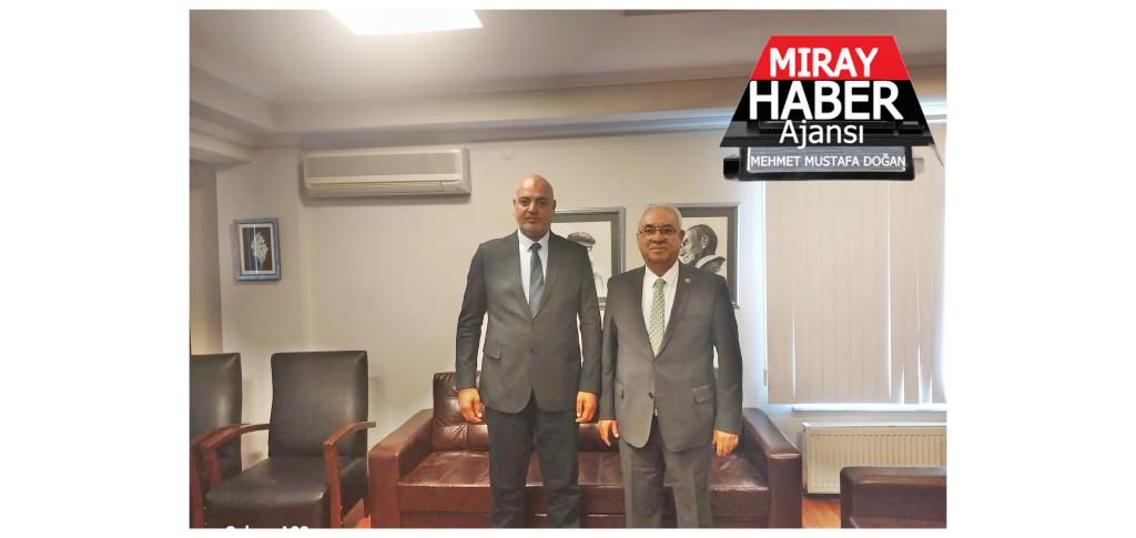 DSP İzmir İl Başkanlığı’nda Görev Değişimi