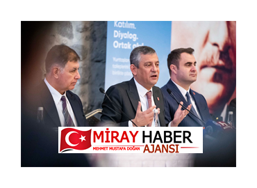 İzmir’de Roman vatandaşlarla birlikte yol yürünüyor