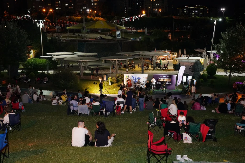 Beylikdüzü’nde müzik her yerde